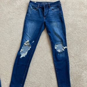 American Eagle blue ripped jeans